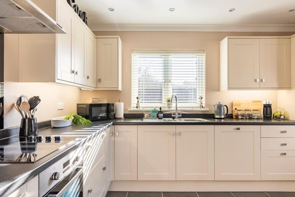 Willow Lodge, Wolfscastle Haverfordwest Luaran gambar
